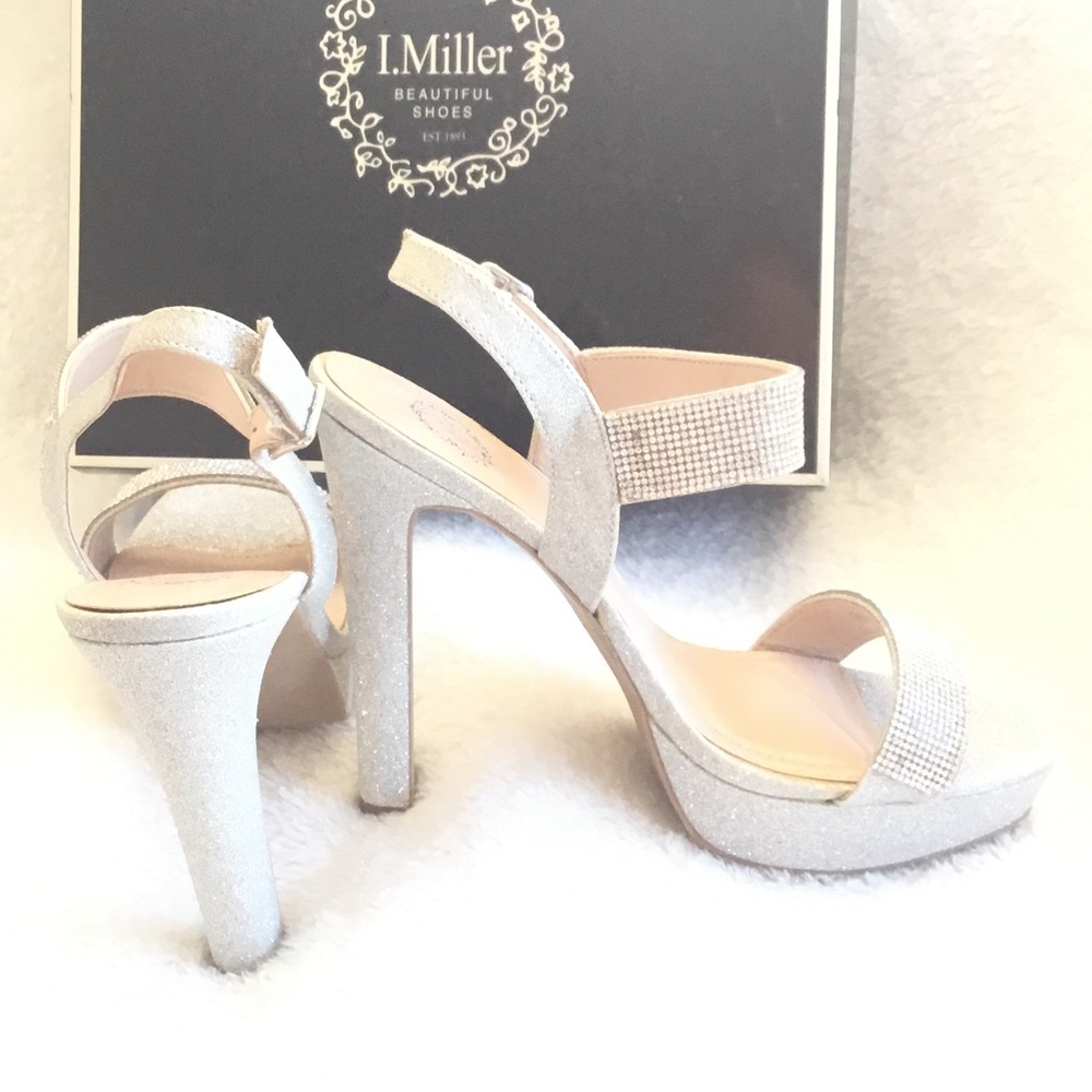 I Miller Sliver Myrtle Platform Heels NWT
